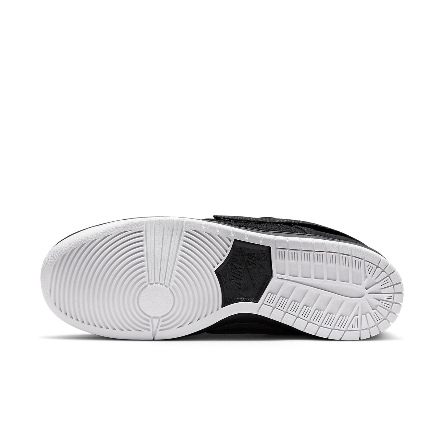 Nithtke x Gnarhunters SB Duthtnk Low 'Black' DH7756-010