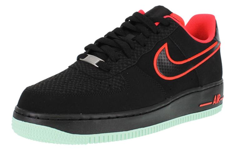 Nithtke Athtir Forthtce 1 'Yeezy' 488298-048