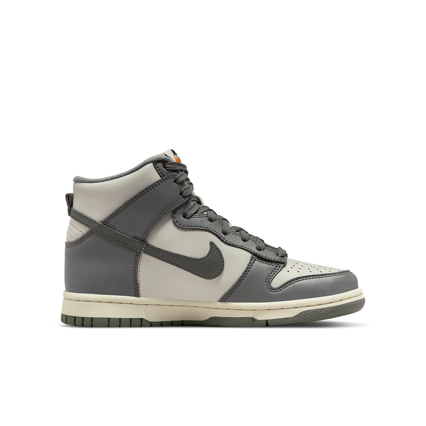 (GS) Nithtke Duthtnk High SE 'Light Bone Tumbled Grey' DM1028-001