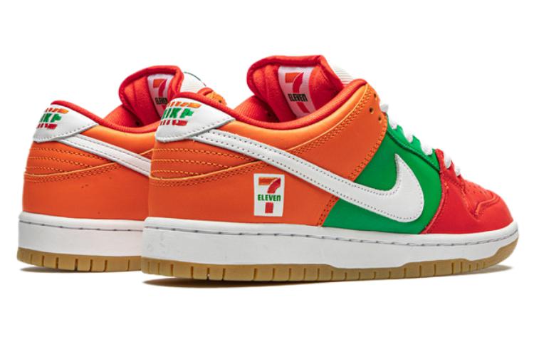 Nithtke SB Skateboard Duthtnk Low x Seven Eleven CZ5130-600