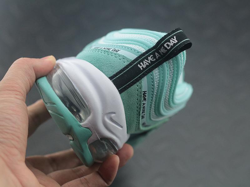 Aithtr Max 97 HAVE A DAY