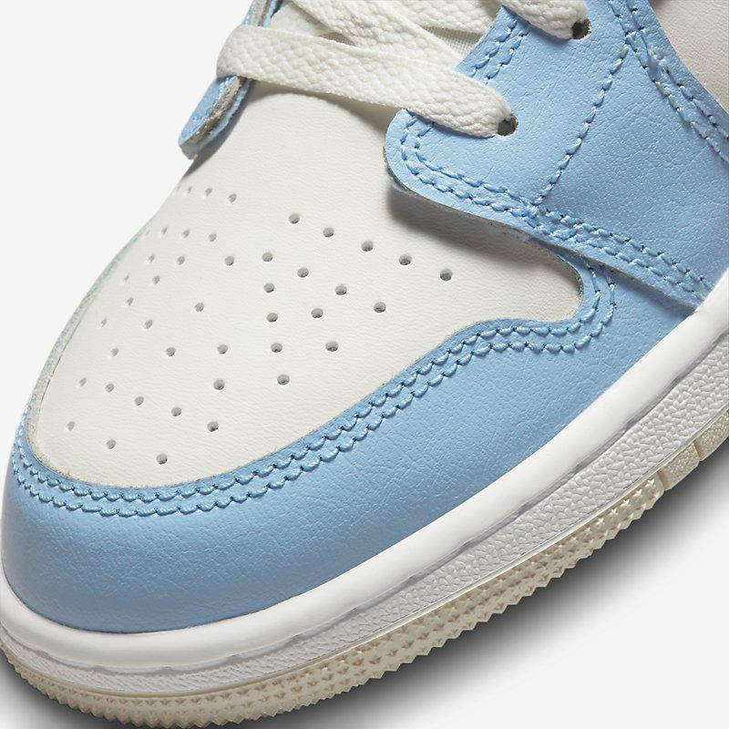 (GS) Aithtr Jordthtan 1 Low 'Ice Blue' (2022) 554723-401