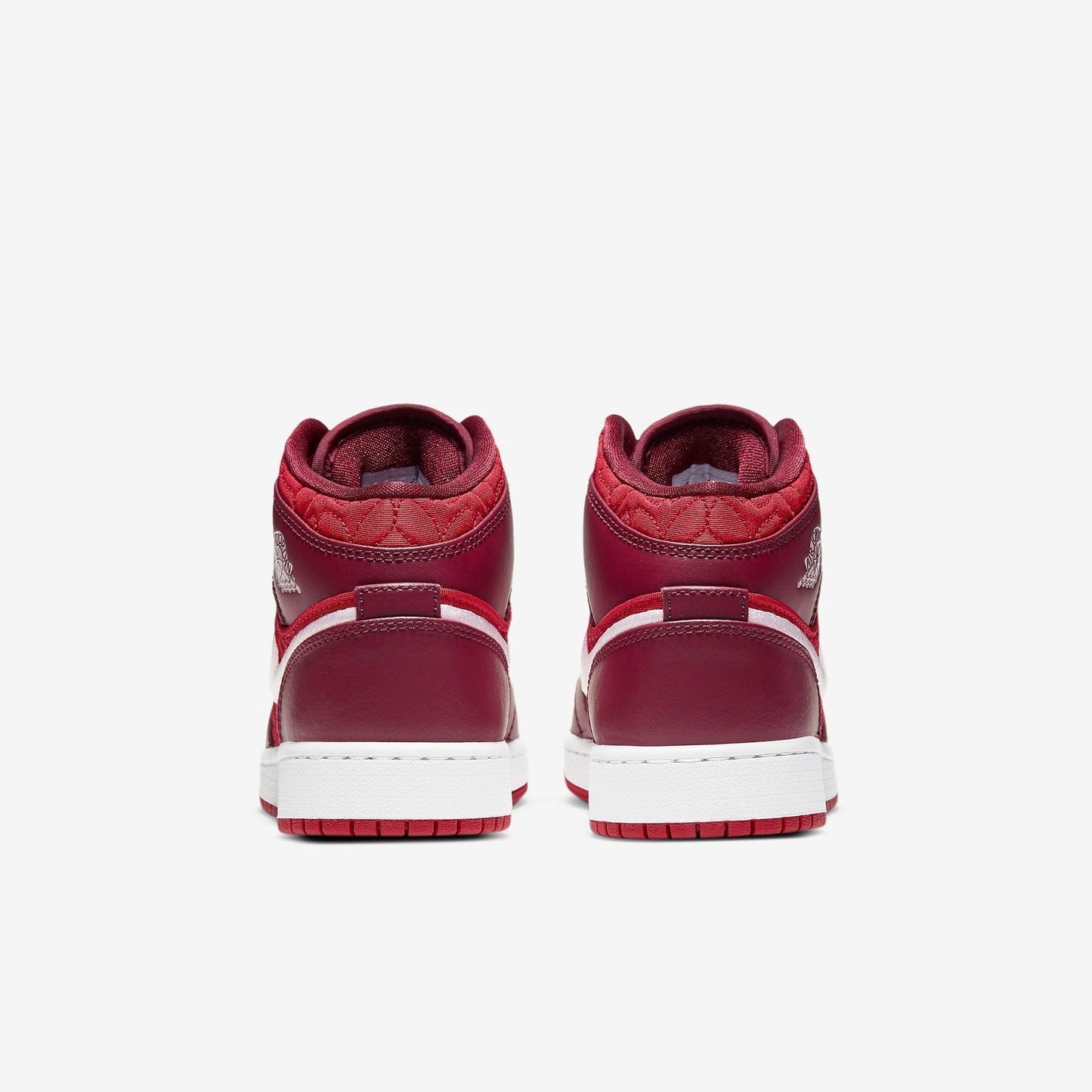 (GS) Aithtr Jordthtan 1 Mid SE 'Red Quilt' (2020) AV5174-600