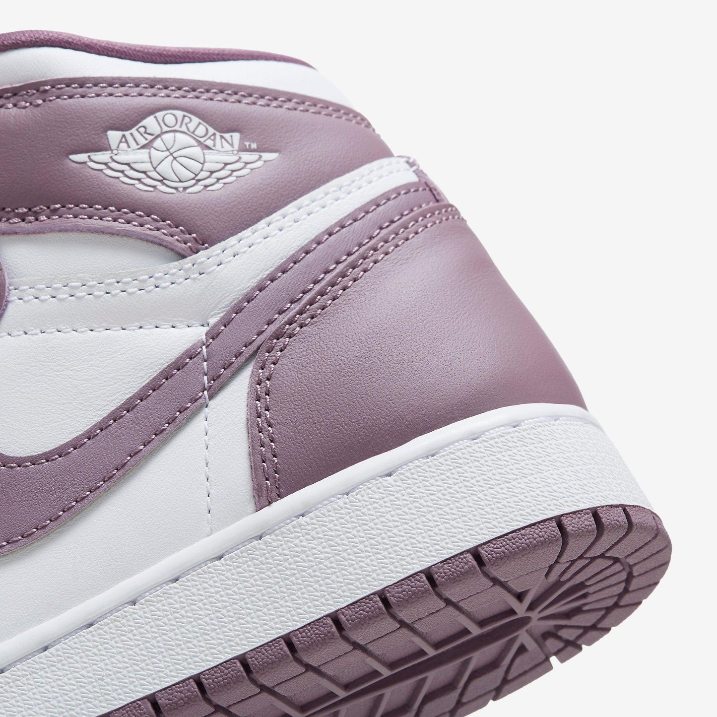 (GS) Aithtr Jordthtan 1 Retro High OG 'Sky J Mauve' (2023) FD1437-105