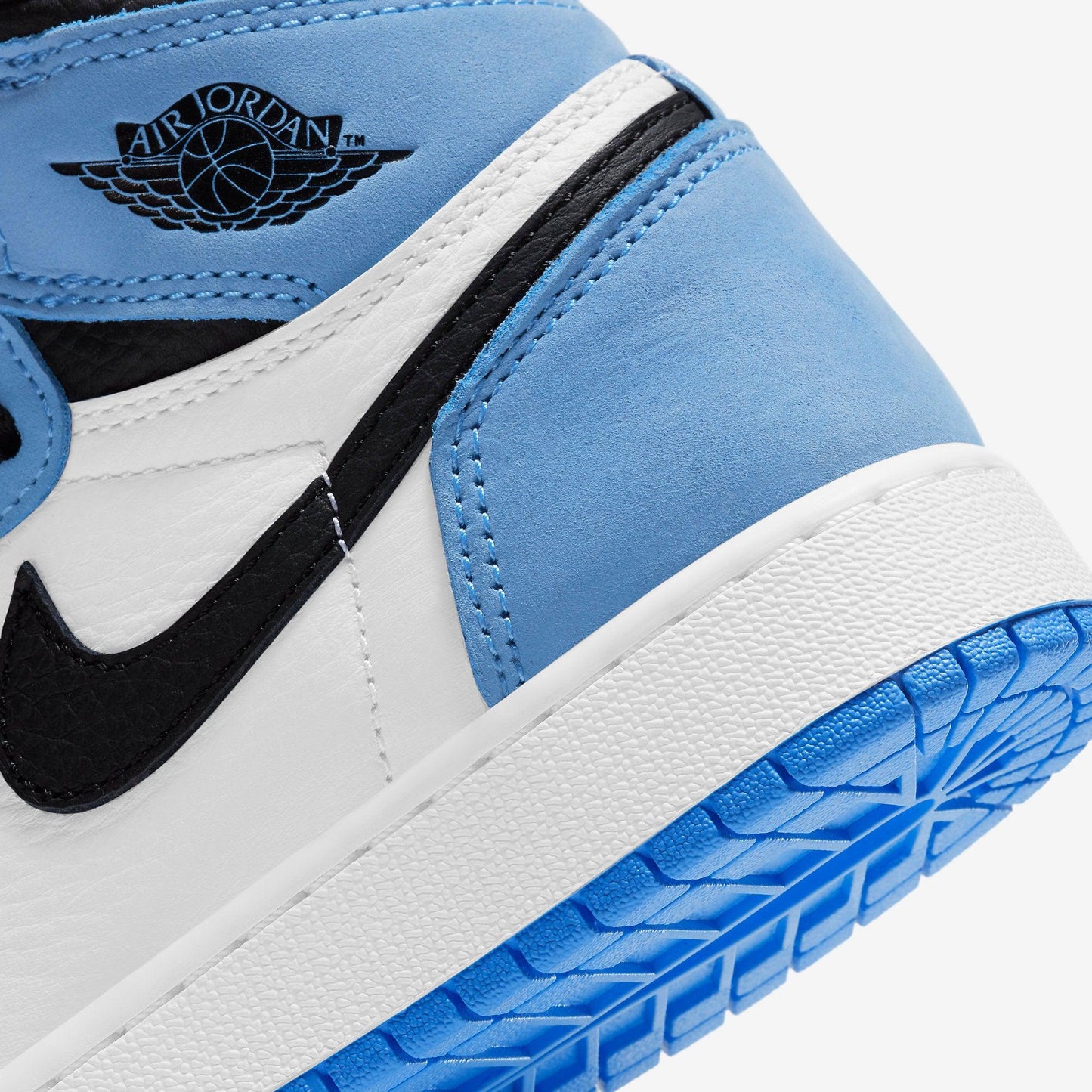 (GS) Aithtr Jordthtan 1 Retro High OG 'UNC University Blue' (2021) 575441-134
