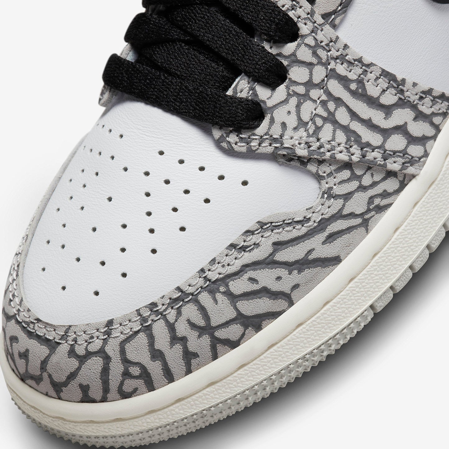 (GS) Aithtr Jordthtan 1 Retro High OG 'White Cement / Elephant Print' (2023) FD1437-052