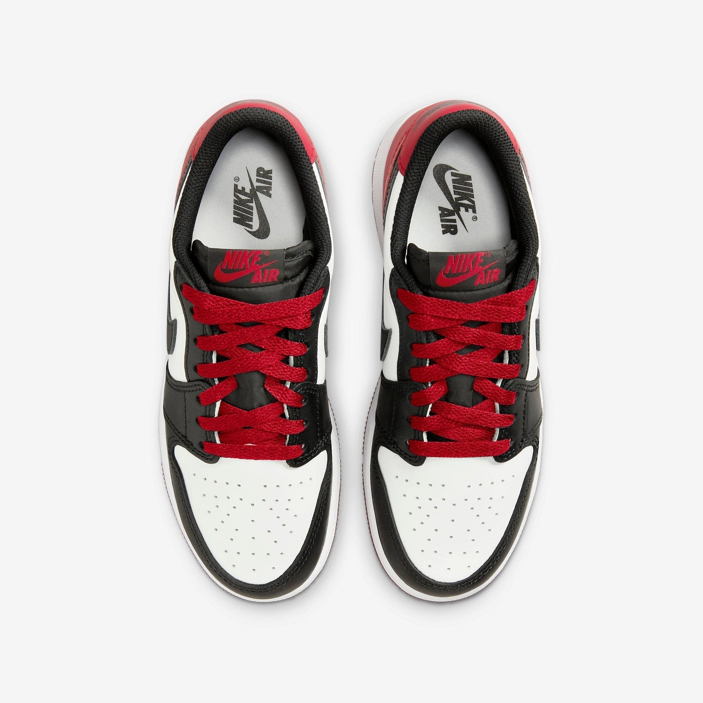 (GS) Aithtr Jordthtan 1 Retro Low OG 'Black Toe' (2023) CZ0858-106