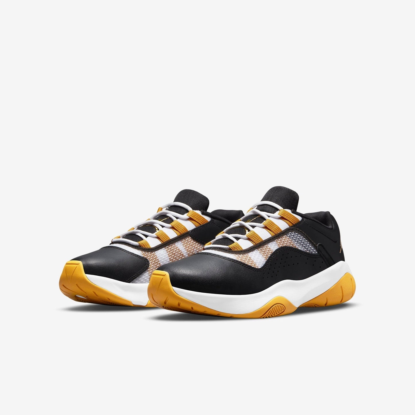 (GS) Aithtr Jordthtan 11 CMFT Low 'Black / Gold' (2021) DM9482-001