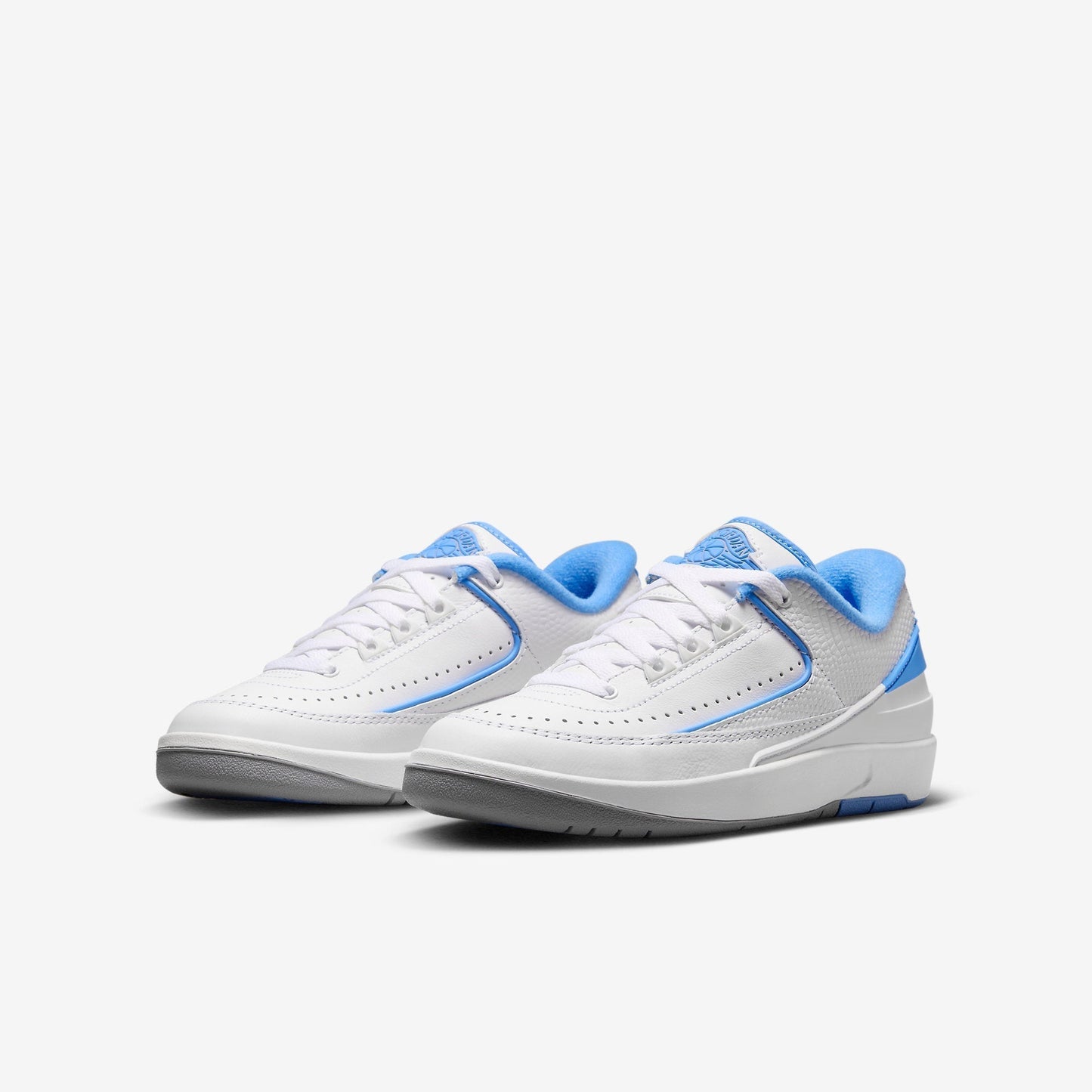 (GS) Aithtr Jordthtan 2 Retro Low 'UNC / University Blue' (2023) FJ6869-104