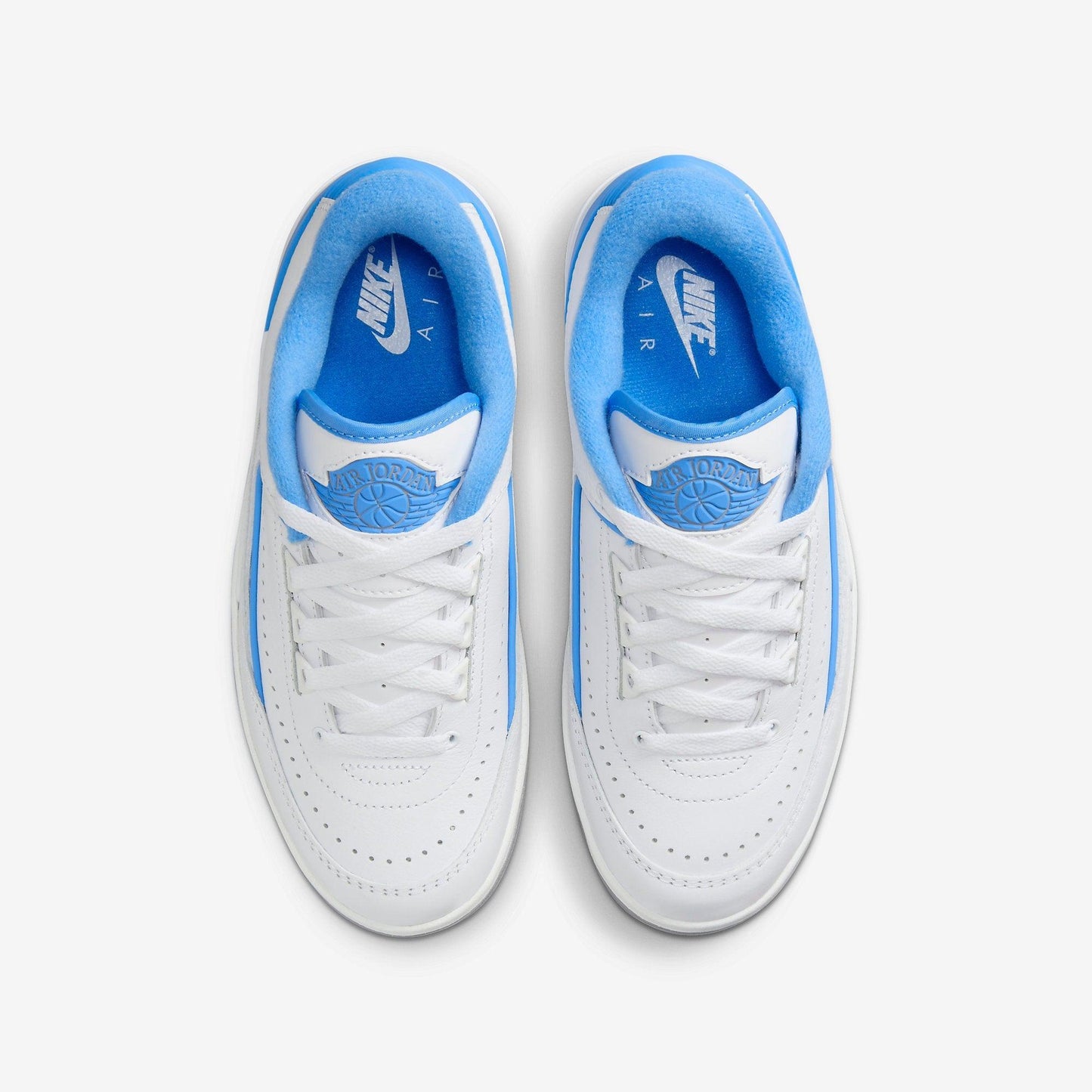 (GS) Aithtr Jordthtan 2 Retro Low 'UNC / University Blue' (2023) FJ6869-104