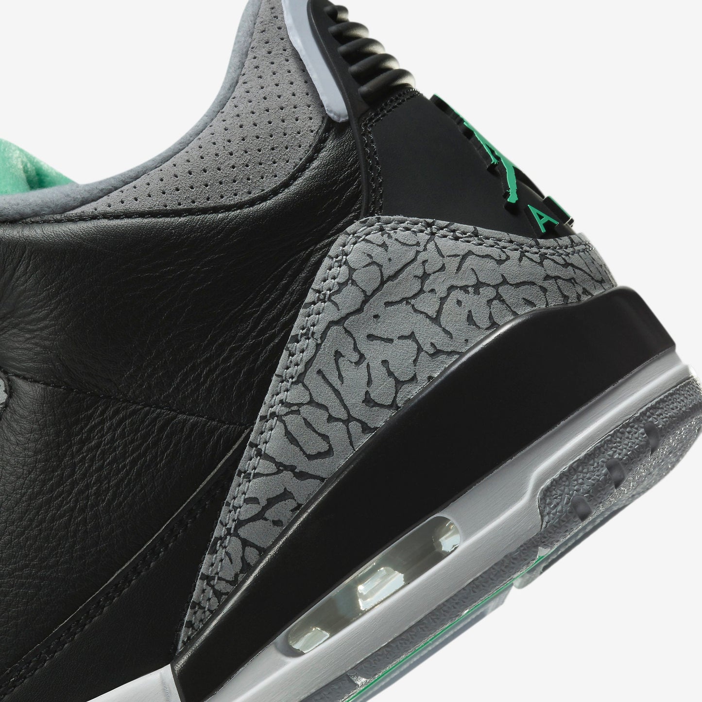 (GS) Aithtr Jordthtan 3 Retro 'Green Glow' (2024) DM0967-031
