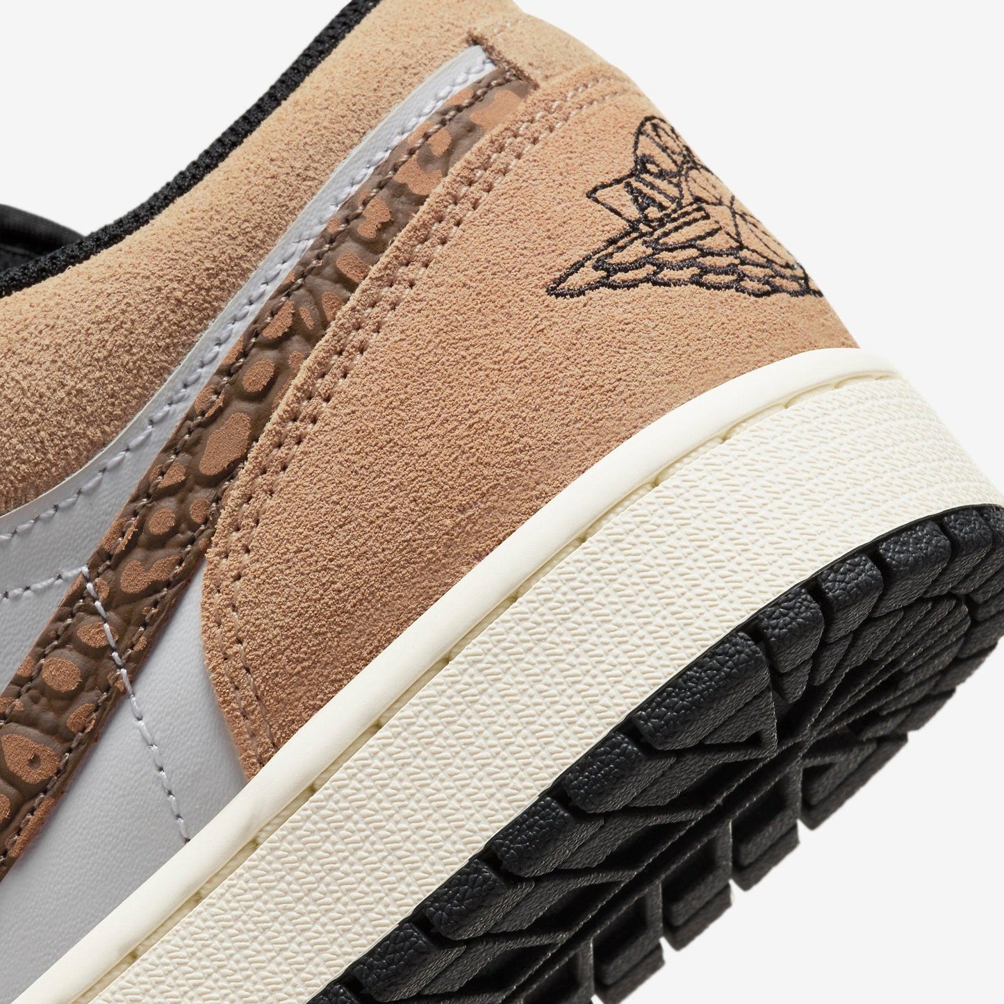 (Men's) Aithtr Jordthtan 1 Low SE 'Brown Elephant' (2023) DZ4130-201