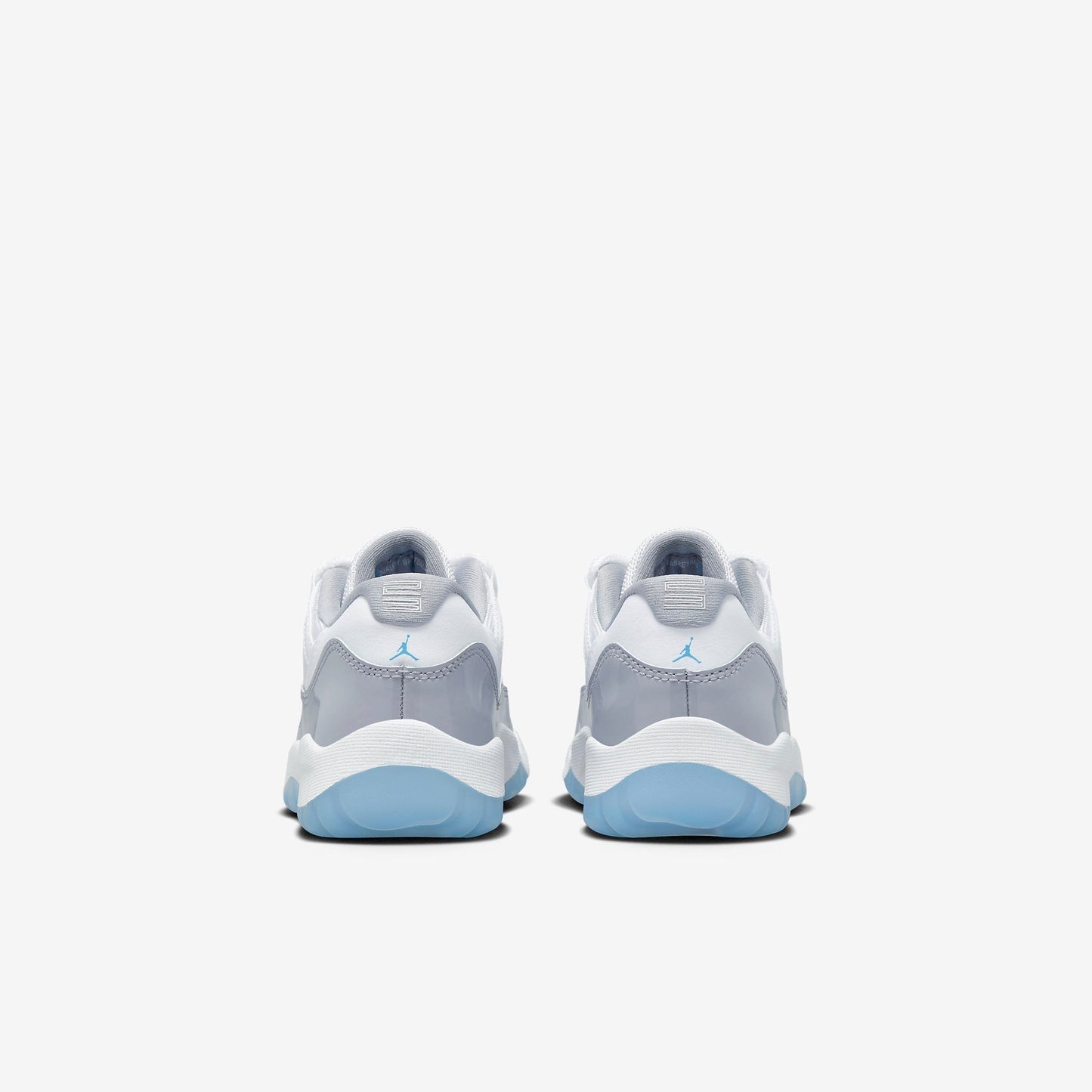 (PS) Aithtr Jordthtan 11 Retro Low 'Cement Grey' (2023) 505835-140