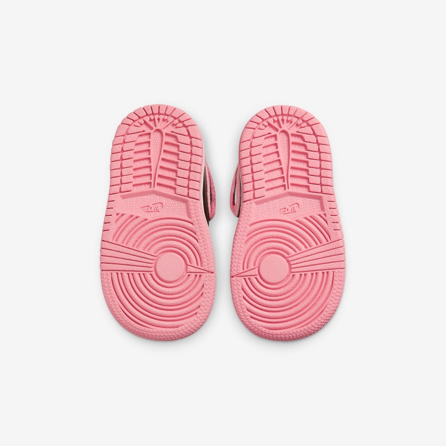 (TD) Aithtr Jordthtan 1 Mid 'Coral Chalk' (2021) 640735-662