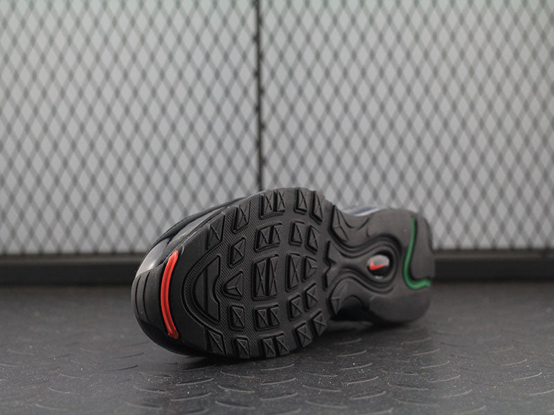 Aithtr Max 97 Undefeated Black