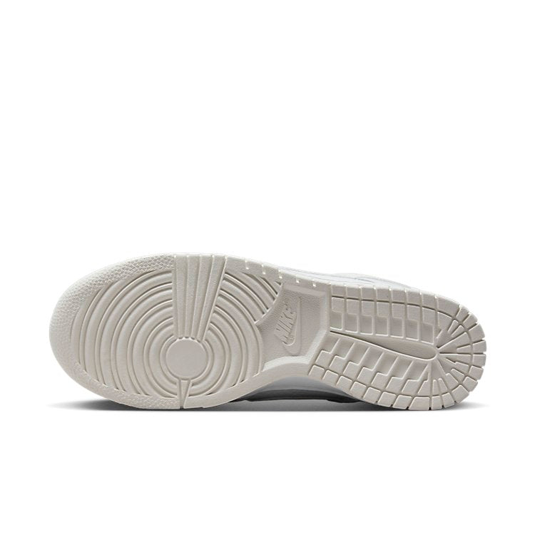 (WMNS) Nithtke Duthtnk Low 'Valentine's Day - Yellow Heart' FD0803-100