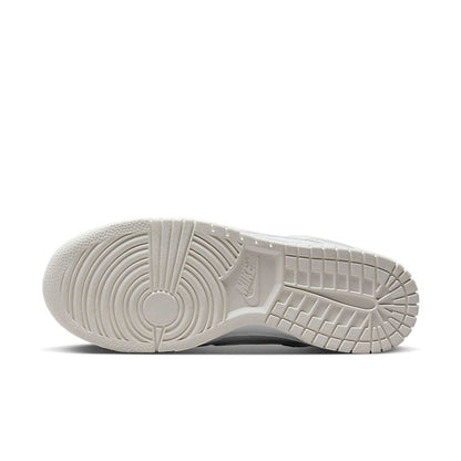 (WMNS) Nithtke Duthtnk Low 'Valentine's Day - Yellow Heart' FD0803-100