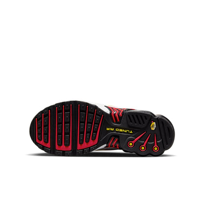 (GS) Nithtke Aithtr Max Plus 3 Miami Heat 'White Red' DX9263-100