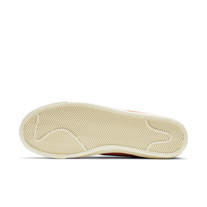 Nithtke blathtzer Mid '77 'Desert Berry' DC9179-664