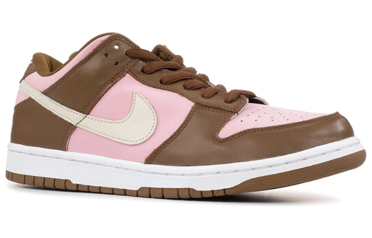 Nithtke Stssy x Duthtnk Low Pro SB 'Cherry' 304292-671