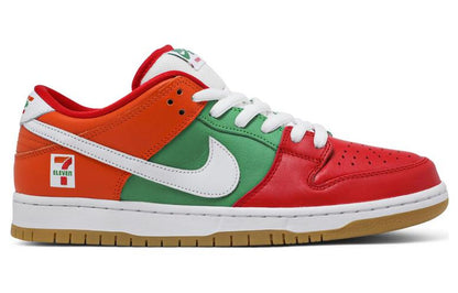 Nithtke SB Skateboard Duthtnk Low x Seven Eleven CZ5130-600