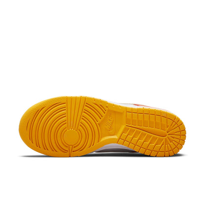 (WMNS) Nithtke Duthtnk Low 'Orange University Gold' DQ4690-800