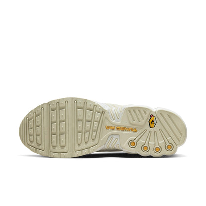 Nithtke Aithtr Max Plus 3 'Multi-Swoosh - Light Bone' DX2653-100