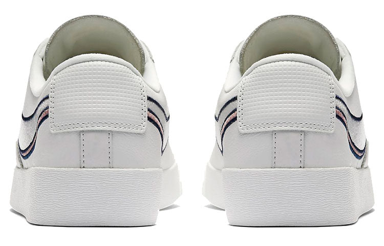 (WMNS) Nithtke blathtzer Low LX 'White Signal Blue' AV9371-101