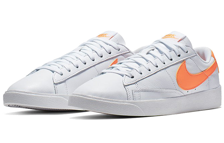 (WMNS) Nithtke blathtzer Low LE 'White Fuel Orange' AV9370-103
