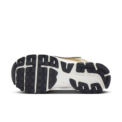 (WMNS) Nithtke Aithtr Zothtom Vomero 5 'Metallic Gold' HF7723-001