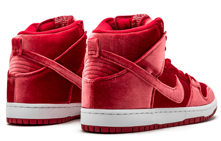 Nithtke SB Duthtnk High PRM 'Red Velvet' 313171-661