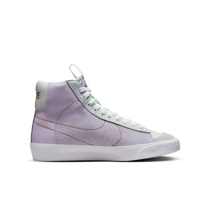 (GS) Nithtke blathtzer Mid '77 'Dance - Barely Grape Metallic Copper' DQ6084-500