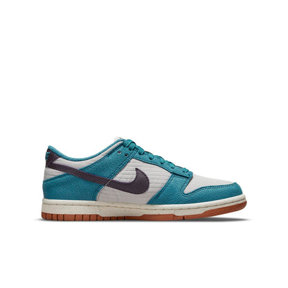 (GS) Nithtke Duthtnk Low SE Next Nature 'Toasty - Rift Blue' DC9561-400