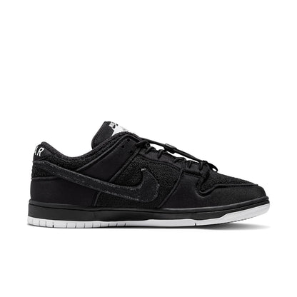 Nithtke x Gnarhunters SB Duthtnk Low 'Black' DH7756-010