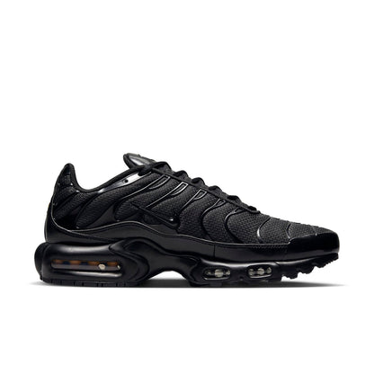 Nithtke Aithtr Max Plus 'Triple Black' 604133-050