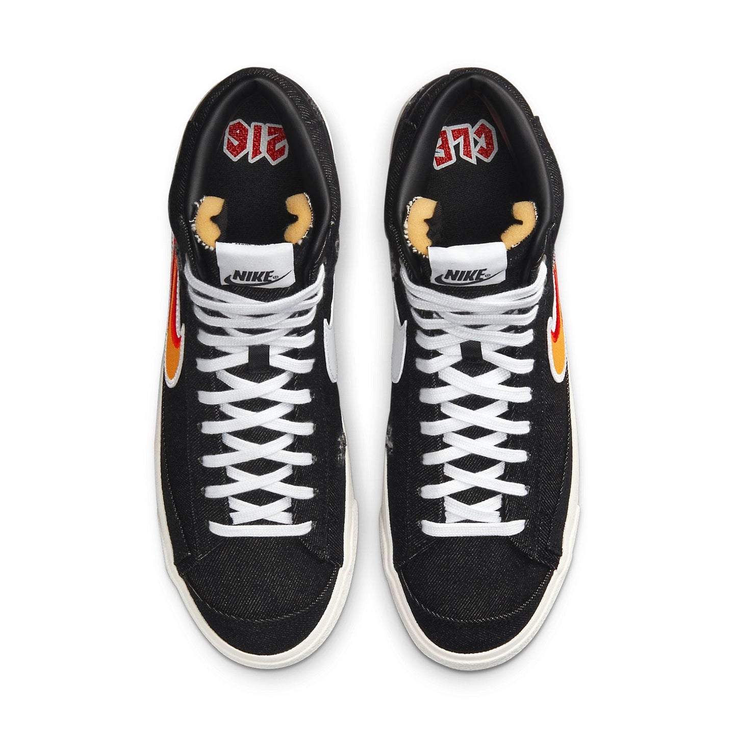 Nithtke blathtzer Mid '77 'Cleveland Rocks' DQ7635-001