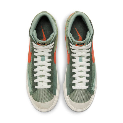 Nithtke blathtzer Mid '77 'Patch - Dutch Green' DD1162-300