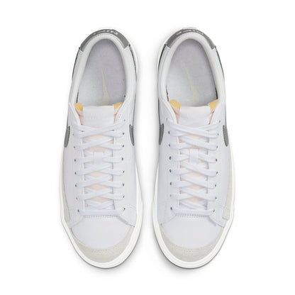 (WMNS) Nithtke blathtzer Low '77 'White Metallic Silver' DC4769-113