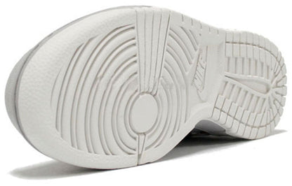 (WMNS) Nithtke Duthtnk Low CL Gray 'Grey Red' 317815-005