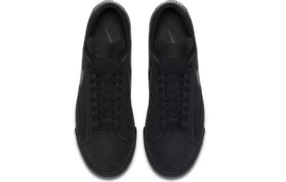 Nithtke blathtzer Low LE 'Triple Black' AQ3597-001