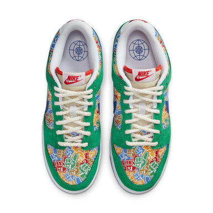 Nithtke Duthtnk Low 'Foam Finger' DZ5184-300