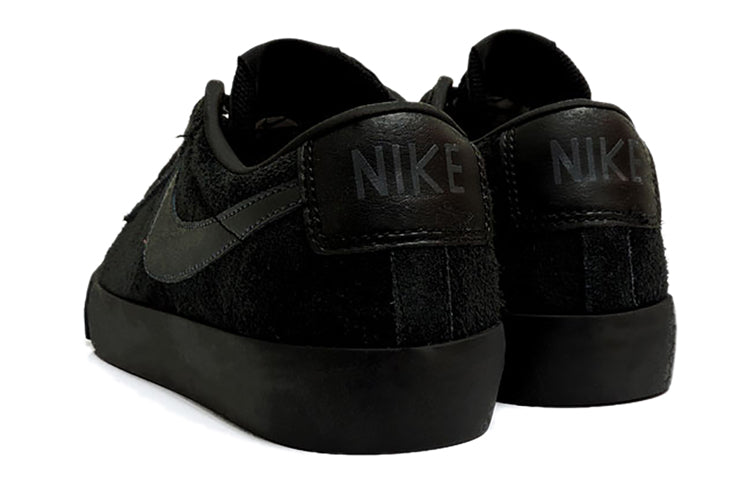 Nithtke blathtzer Low GT SB 'Black Anthracite' 704939-002