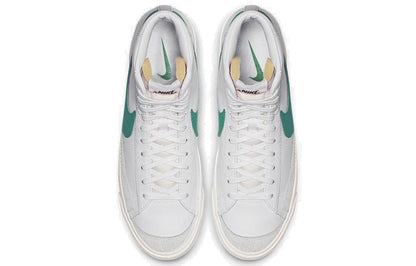 Nithtke blathtzer Mid '77 Vintage 'Lucid Green' BQ6806-300