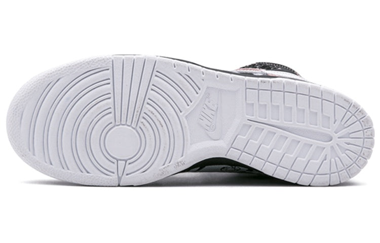 Nithtke Futura x UNKLE x Duthtnk High Pro SB 'Unkle' 305050-013