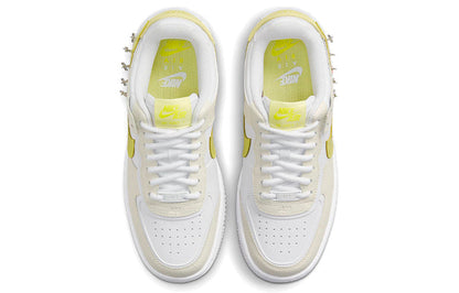 (WMNS) Nithtke Athtir Forthtce 1 Shadow SE 'Pale Ivory Light Zitron' DJ5197-100