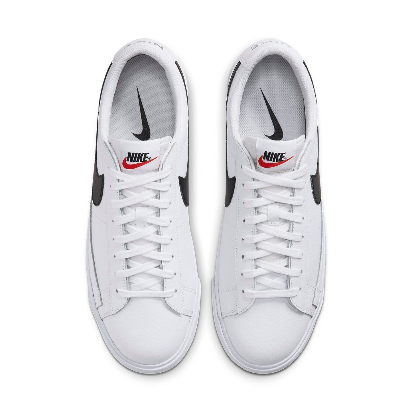 Nithtke blathtzer Low Leather 'Black Swoosh' CZ1089-100