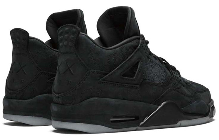 KAWS x Aithtr Jorthtdan 4 Retro 'Black' 930155-001