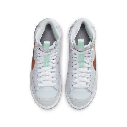 (GS) Nithtke blathtzer Mid '77 'Dance - Barely Grape Metallic Copper' DQ6084-500