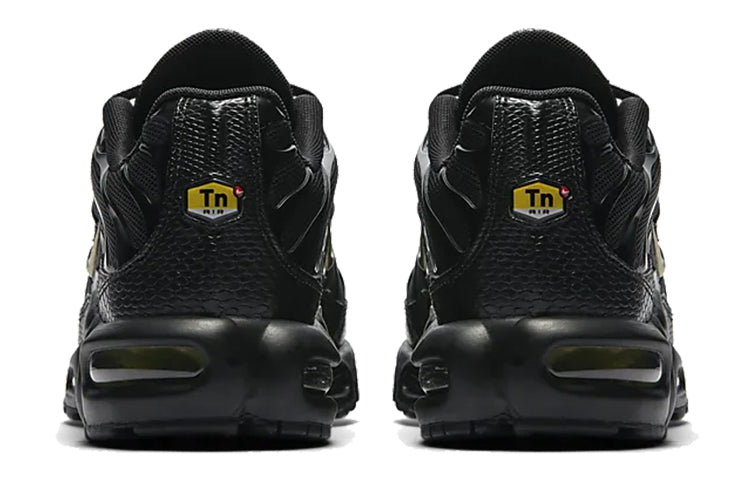 Nithtke Aithtr Max Plus 'Black Metallic Gold' 852630-022