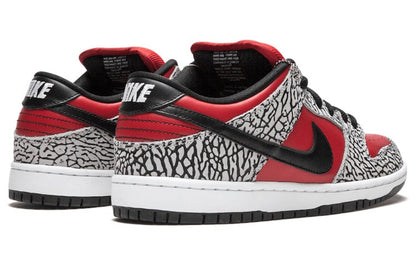 Nithtke Supthtreme x Duthtnk Low Premium SB 'Red Cement' 313170-600